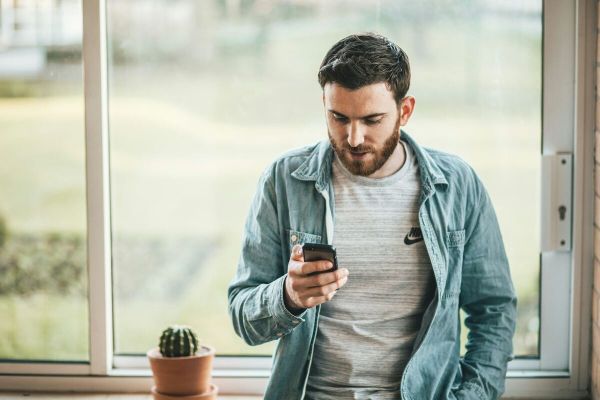 Calling mental health treatment centers for therapy and counseling