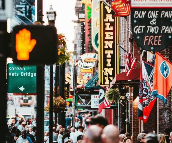 Image of downtown Nashville, TN
