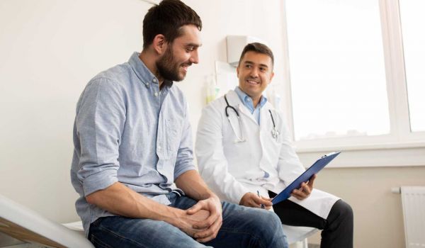 primary care doctor meets client in Nashville