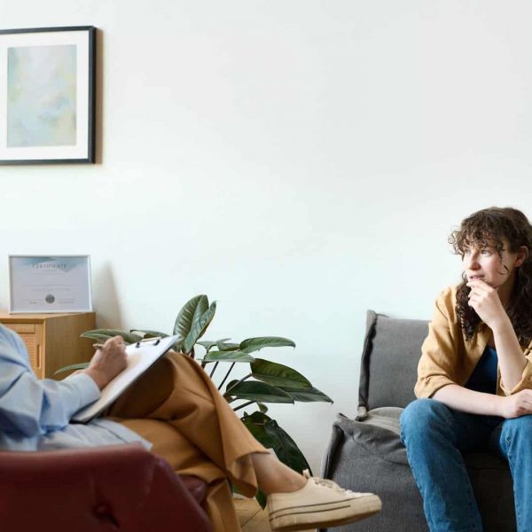Mental health therapy with patient in Nashville.